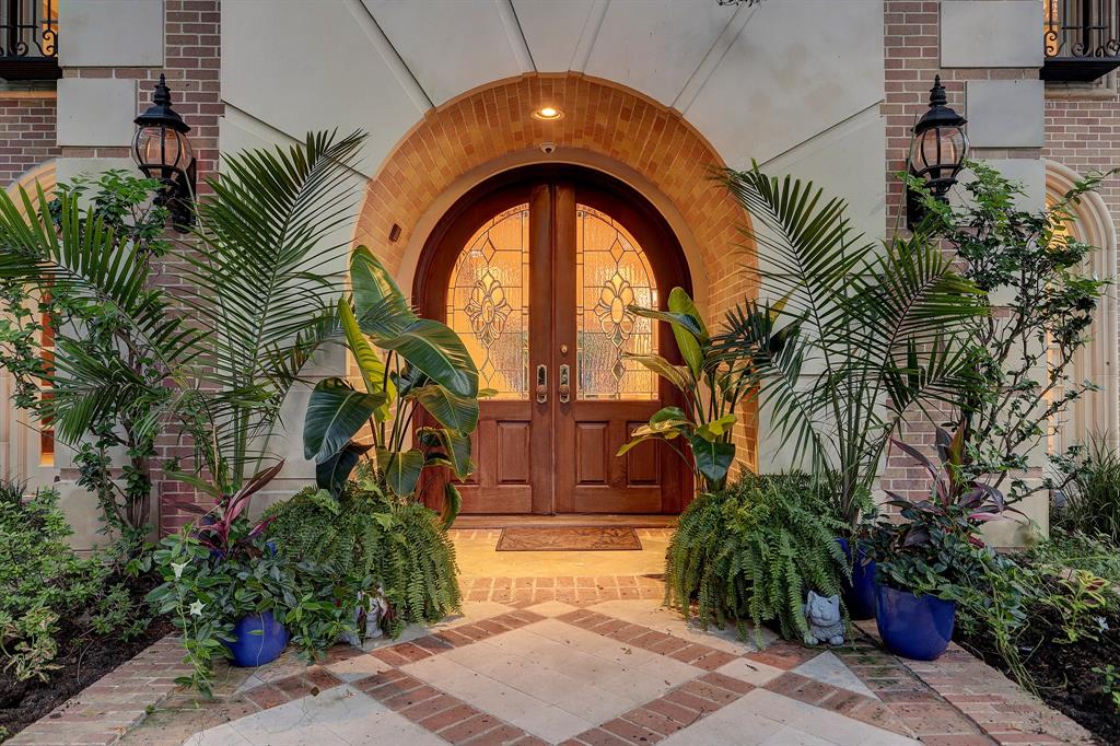 27 Farnham Park Dr, HOUSTON, TX 77024