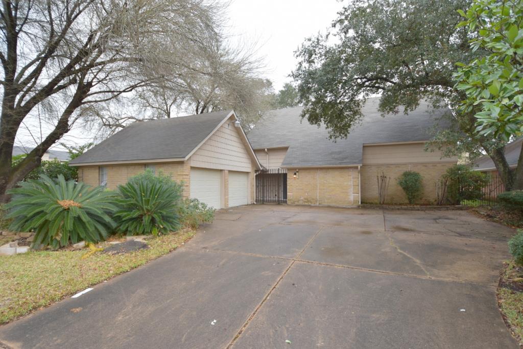 10703 Valley Hills Dr, HOUSTON, TX 77071