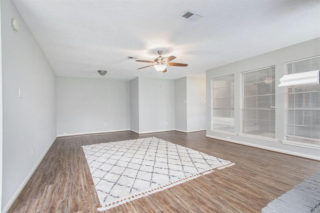 17603 Heritage Bay Dr, WEBSTER, TX 77598