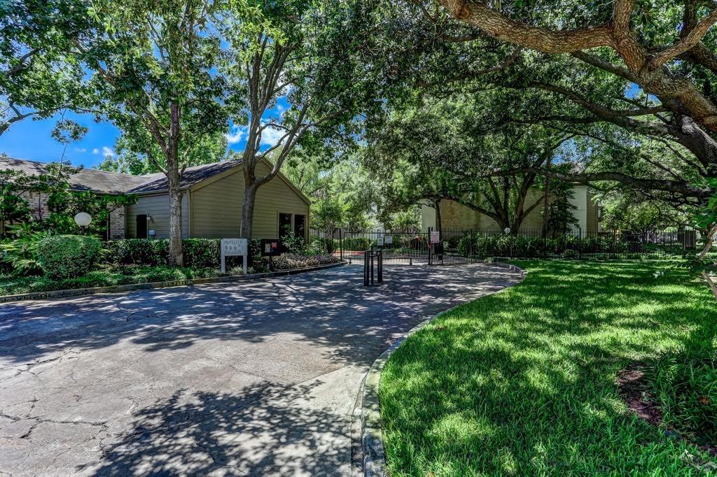 10047 Westpark Dr Apt 42, TX 77042