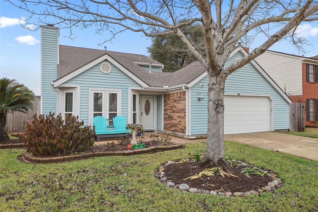 4214 Fernside Dr  