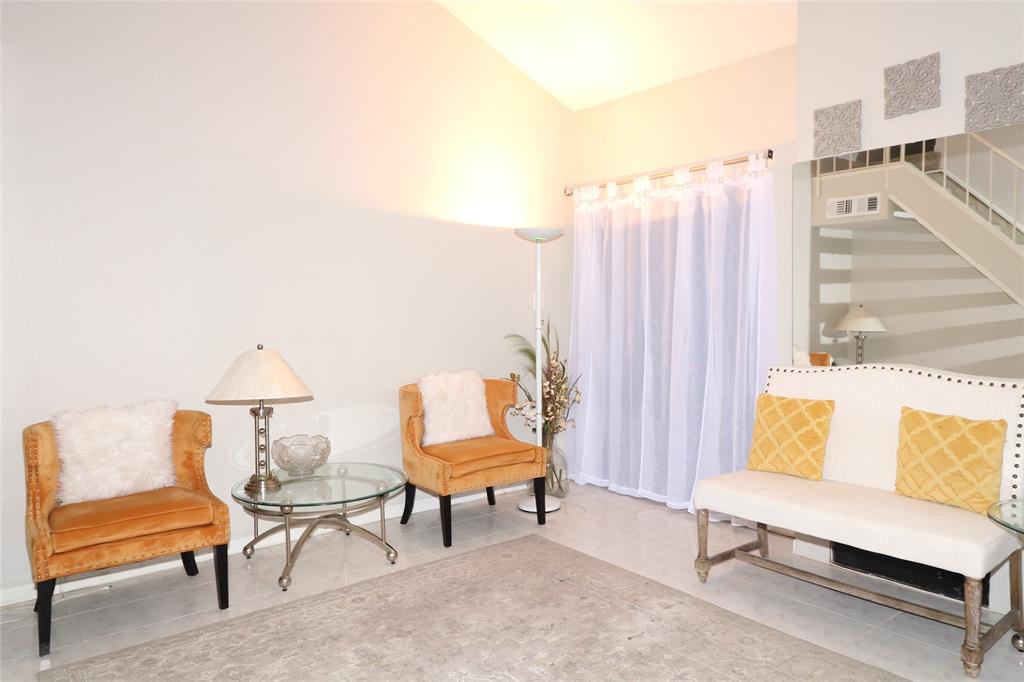 10811 Richmond Ave Unit 7  