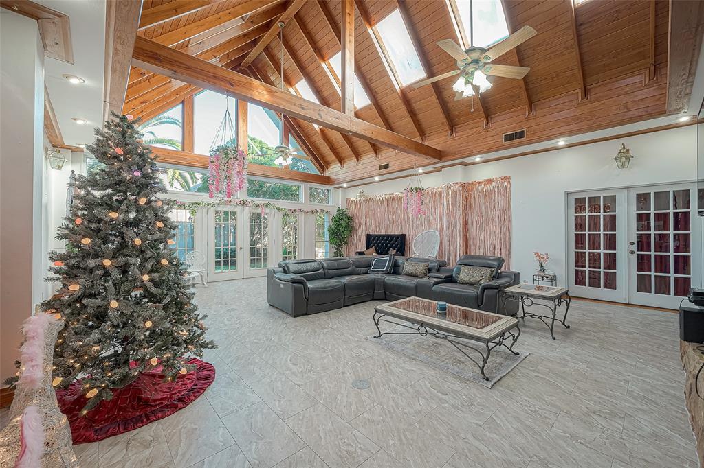 8302 Candlegreen Ln, HOUSTON, TX 77071