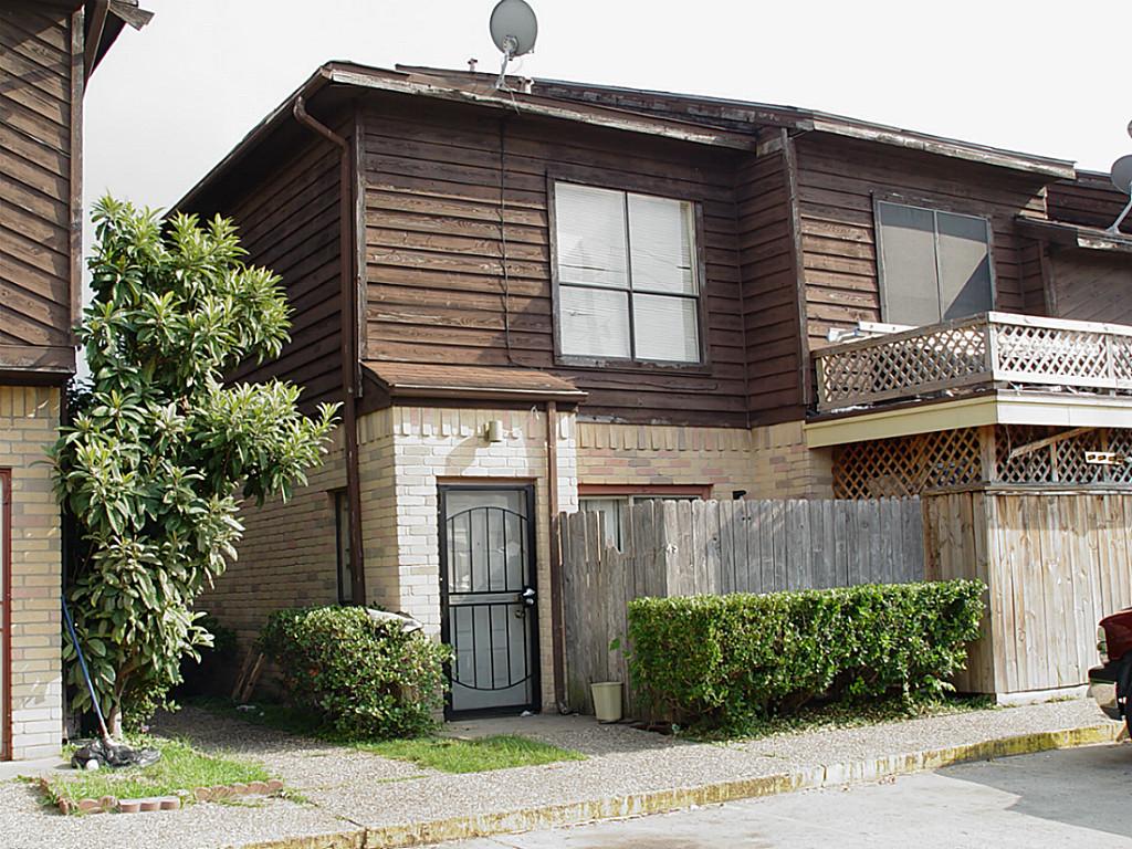 9803 Club Creek Dr Apt 45