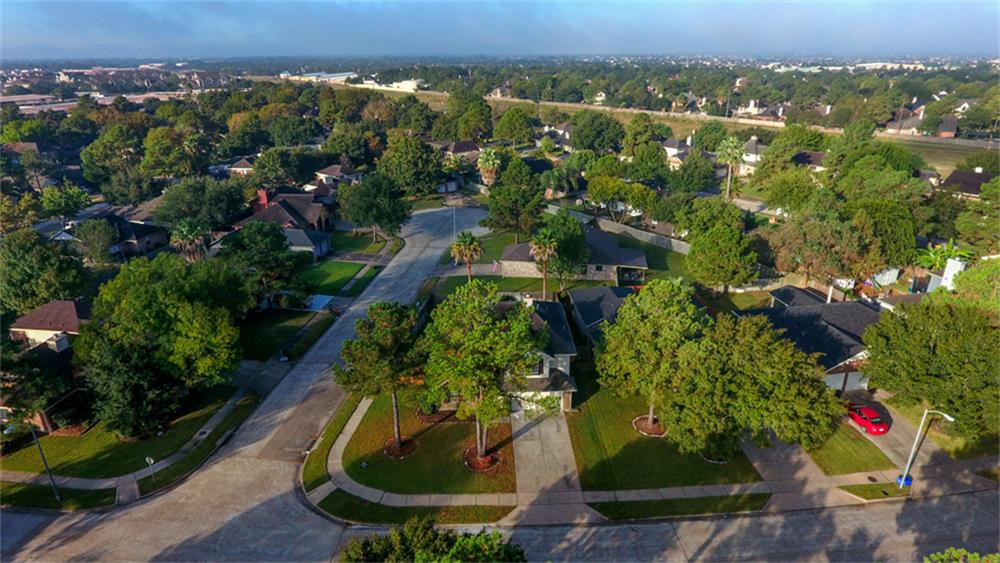 7703 Hudson Oaks Dr, HOUSTON, TX 77095