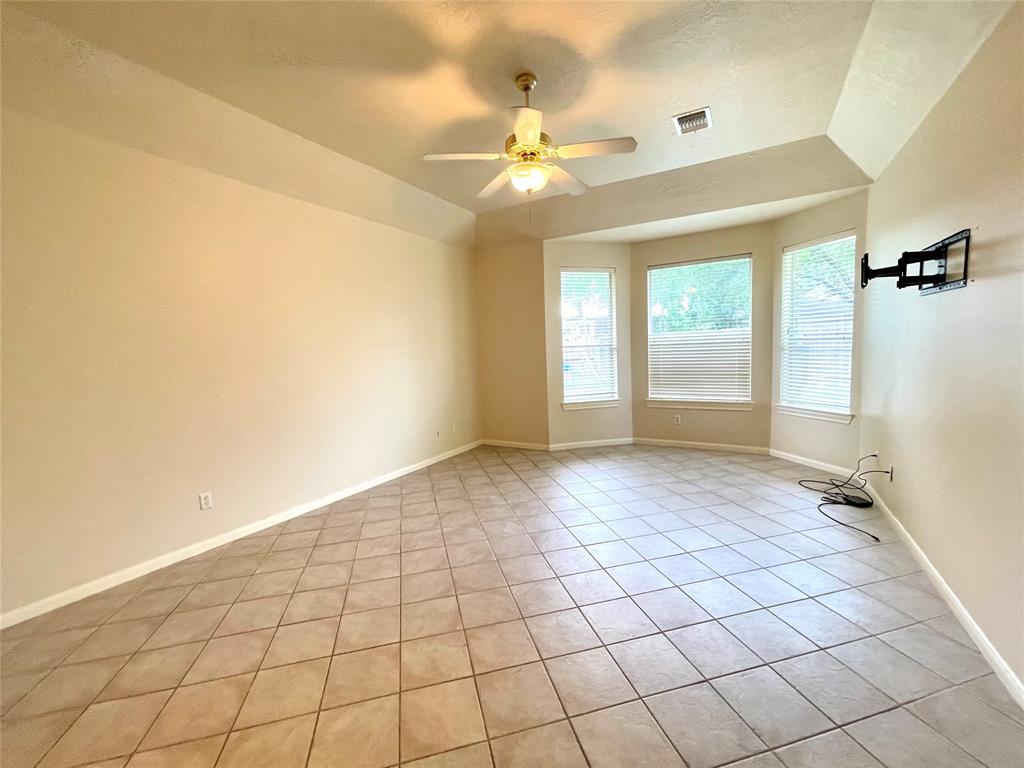 1010 Maple Run Dr, SPRING, TX 77373