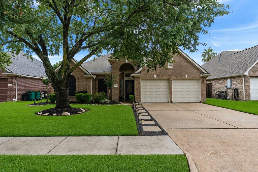 4839 Aspen Dr  