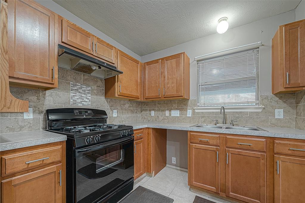 21247 Linden House Ct, HUMBLE, TX 77338