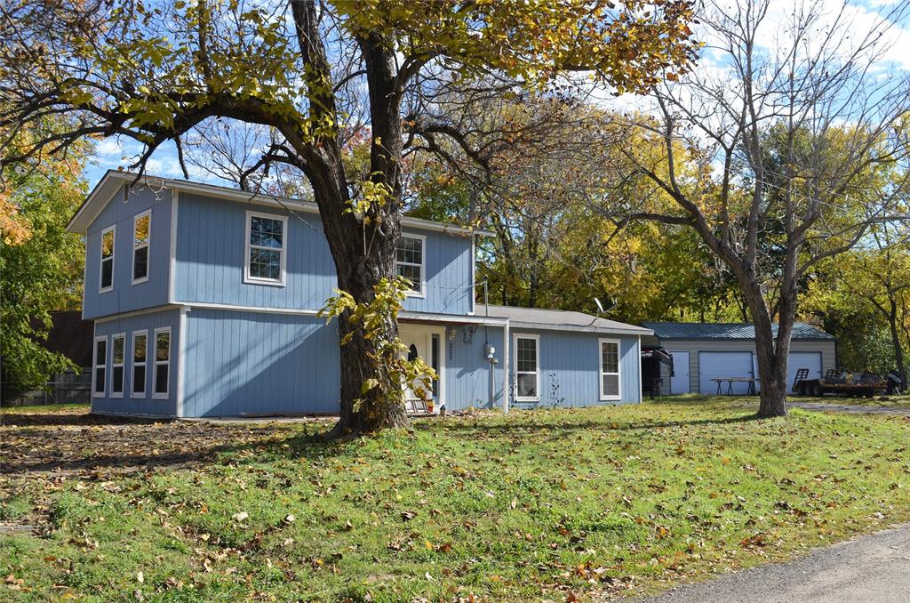 303 Whispering Oaks Trl  