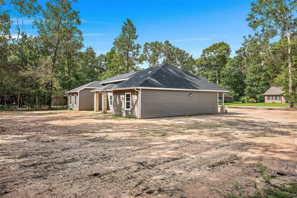 166 County Road 366, SPLENDORA, TX 77372