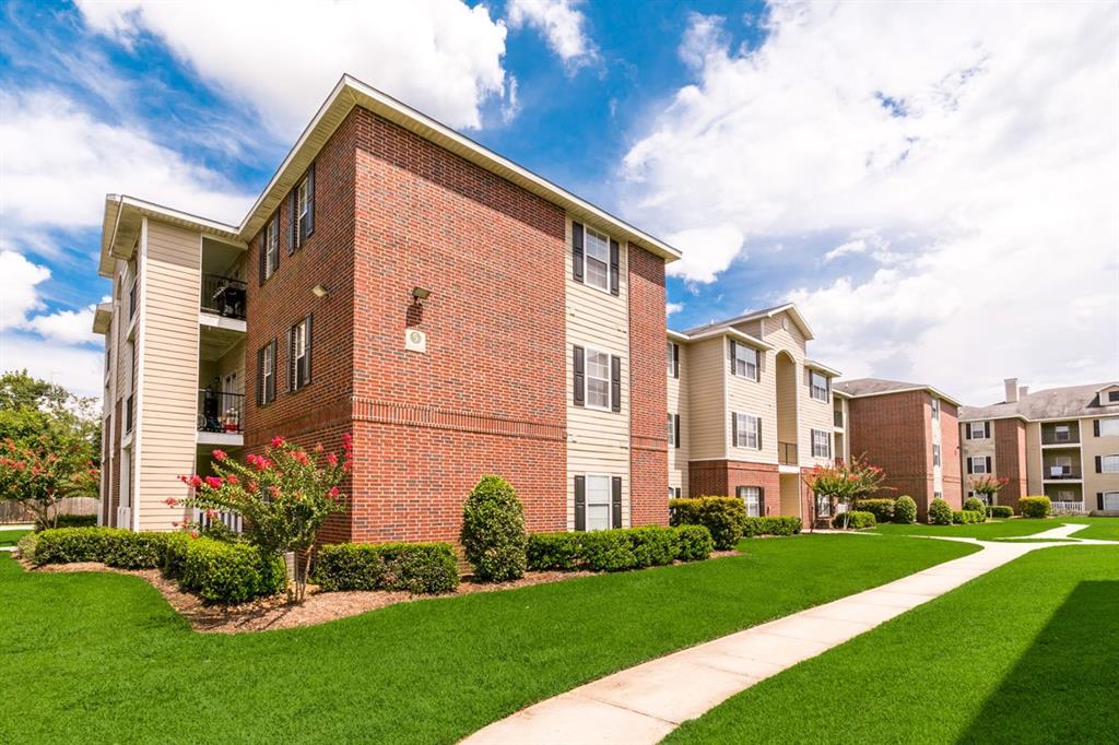 425 Rayford Rd 304, SPRING, TX 77386