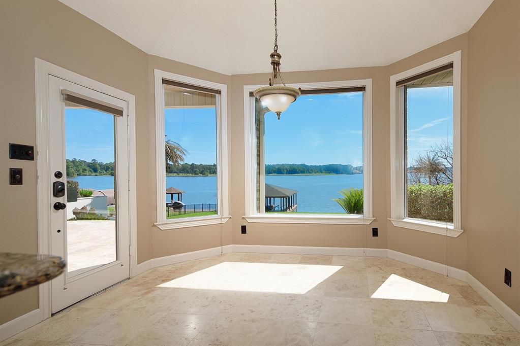 19916 Gemstone Dr, Montgomery, TX 77356