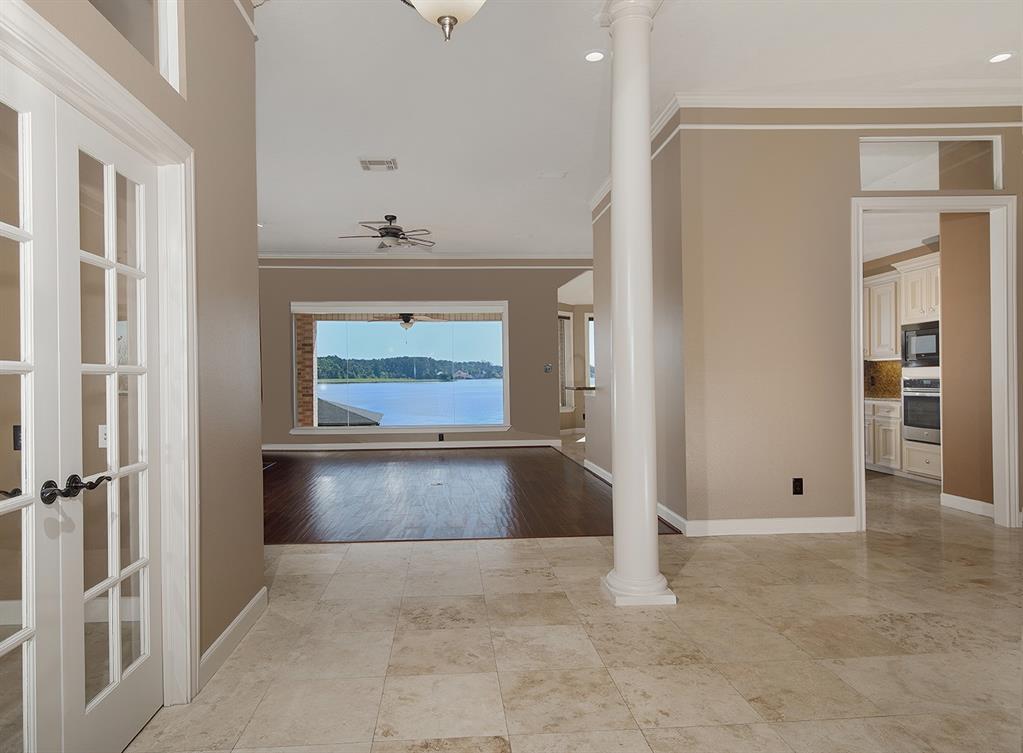 19916 Gemstone Dr, Montgomery, TX 77356