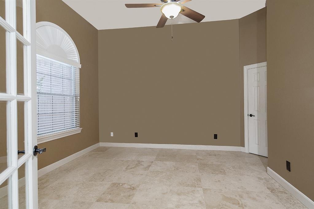 19916 Gemstone Dr, Montgomery, TX 77356