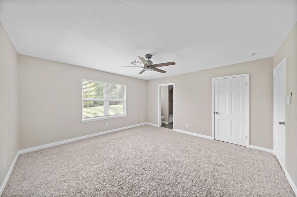 36211 Mildred Ln, PINEHURST, TX 77362