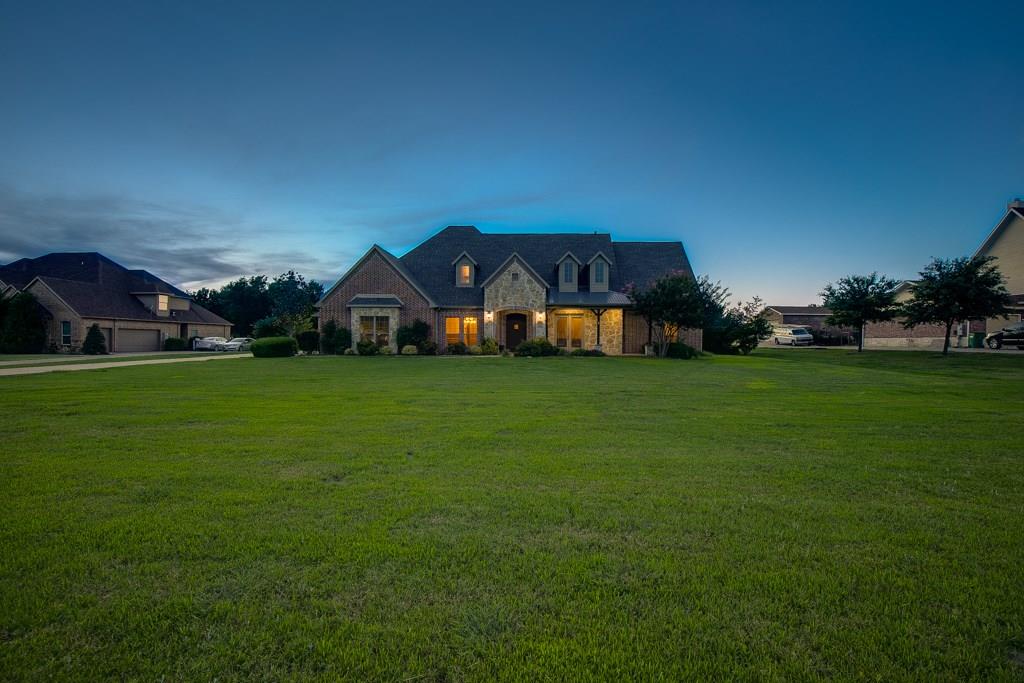 204 Lost Spur Ln  