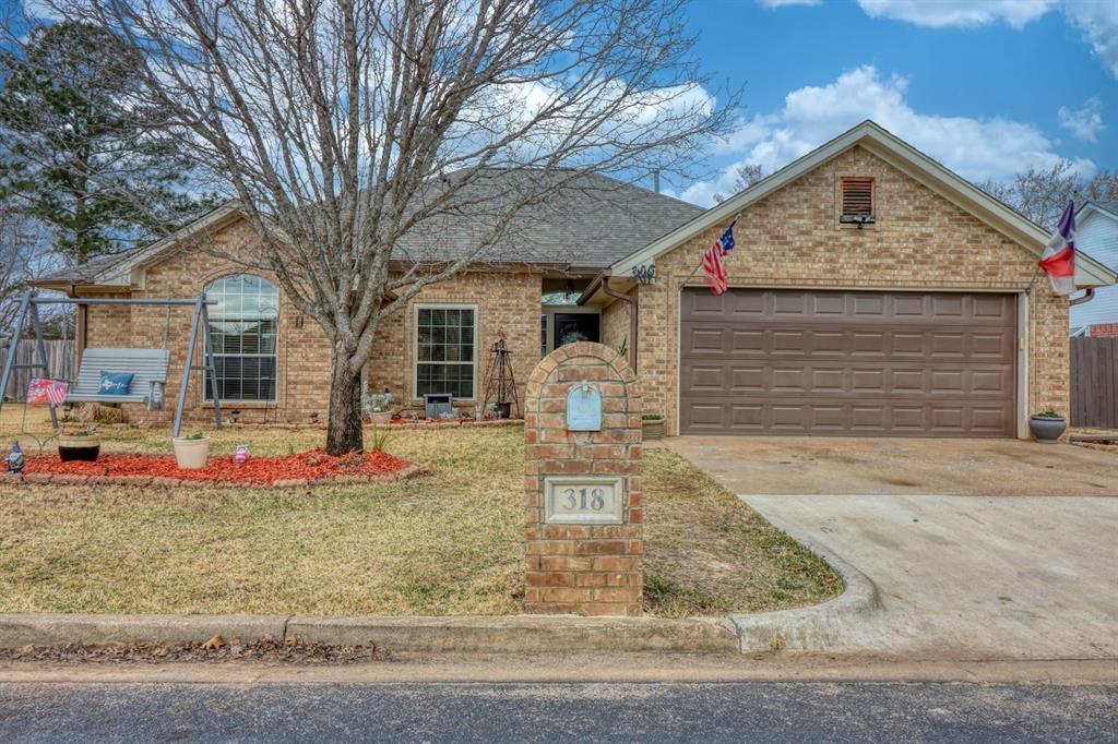 318 Amanda Ct  