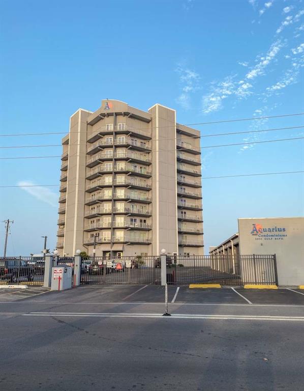 2000 Gulf Blvd Unit 3