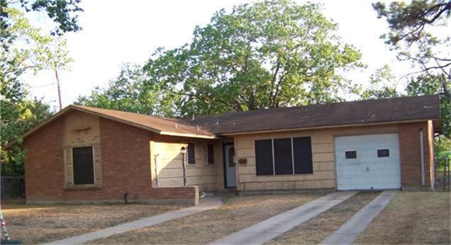 2801 Lindale Cir  