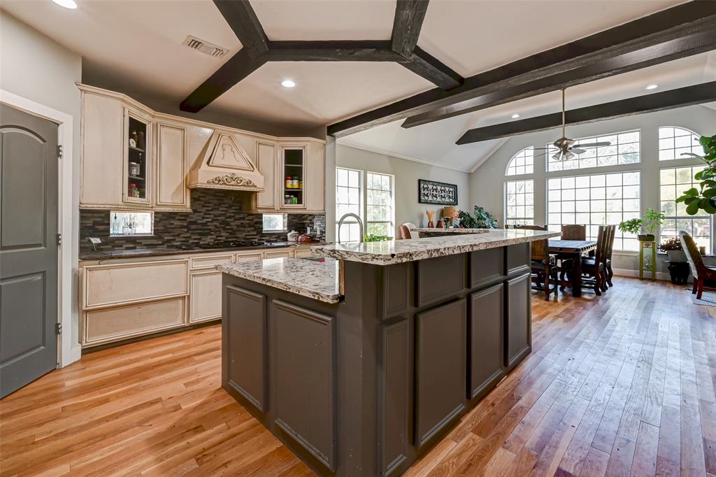 7207 County Road 194, ALVIN, TX 77511