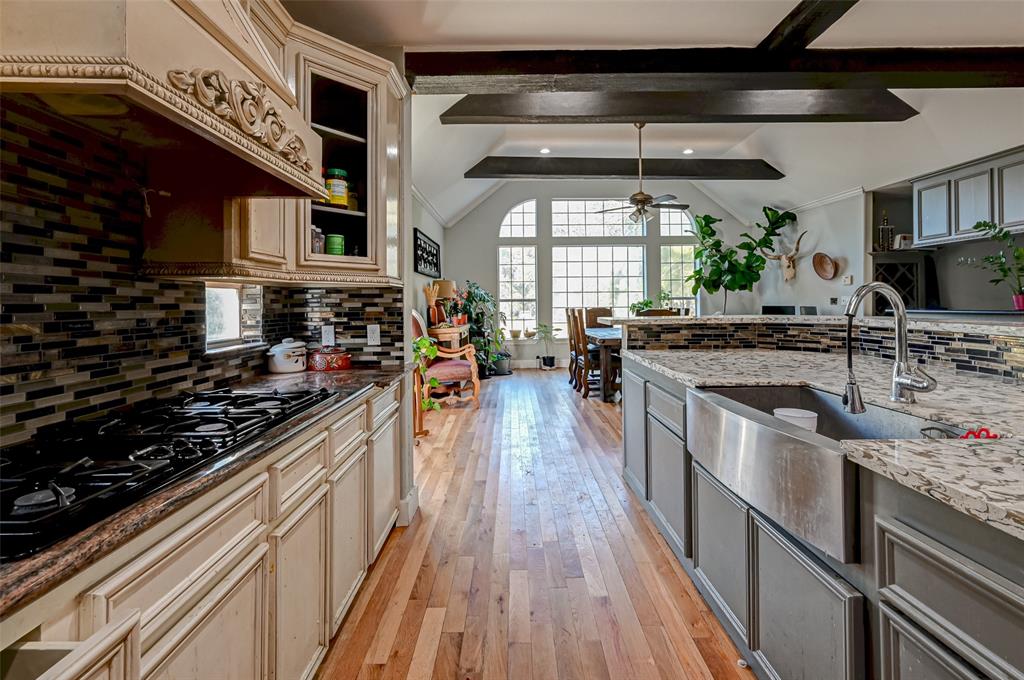 7207 County Road 194, ALVIN, TX 77511