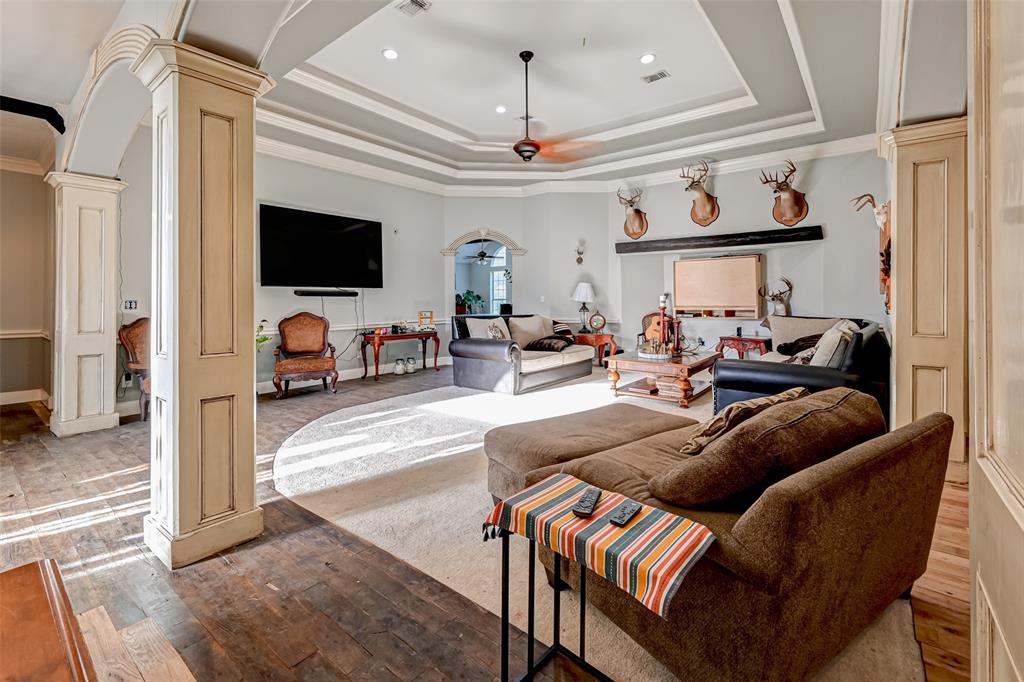 7207 County Road 194, ALVIN, TX 77511