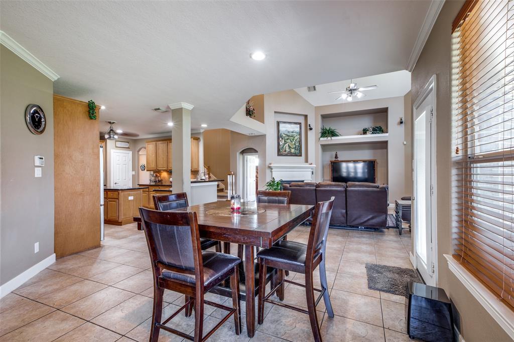 2716 Silverstone Way, Conroe, TX 77304