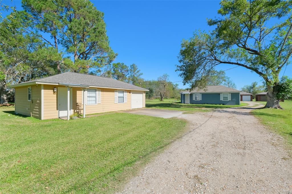 8831 Masters Rd, MANVEL, TX 77578