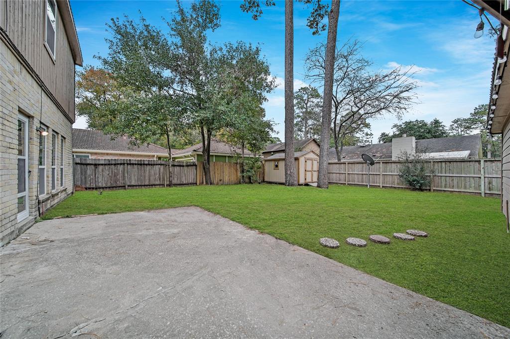 3739 Blue Lake Dr, SPRING, TX 77388