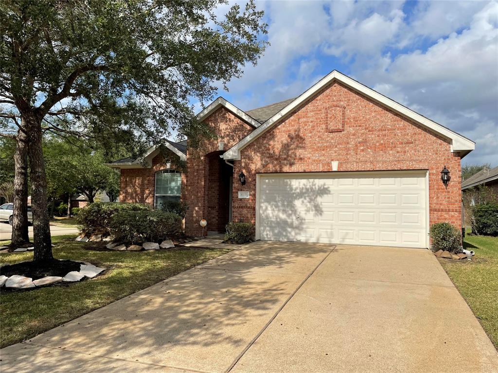 20222 Emerald Clf Ln