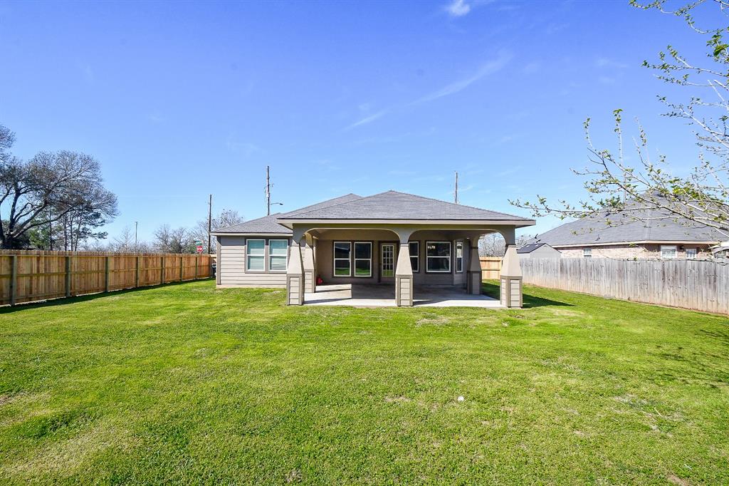 338 Kansas Ave, ORCHARD, TX 77485