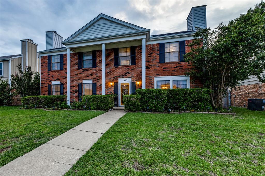 2313 Woodhollow Ave  