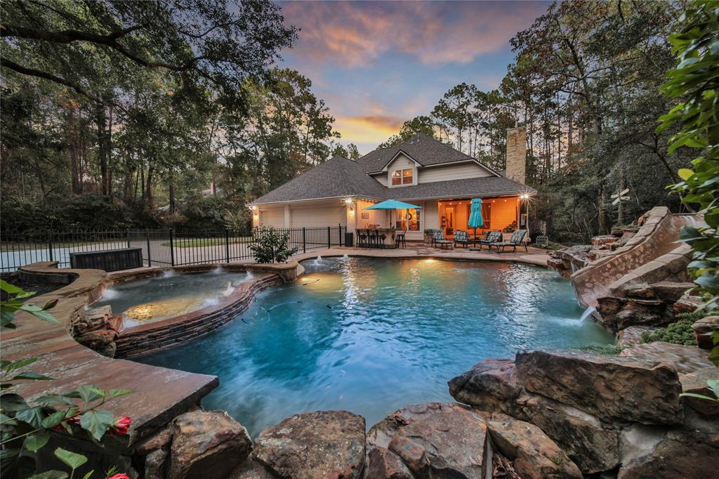 6119 Canyon Creek Ln, Conroe, TX 77304