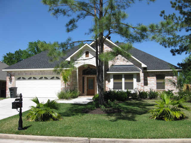 12922 Victoria Regina Dr