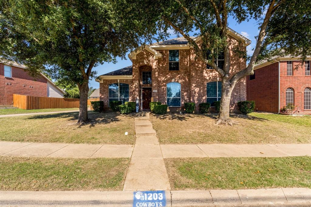 1203 Whitecreek Dr  