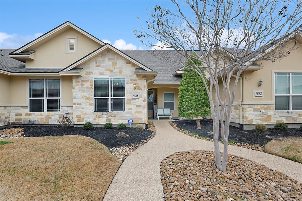 3807 Silverthorne Ln  