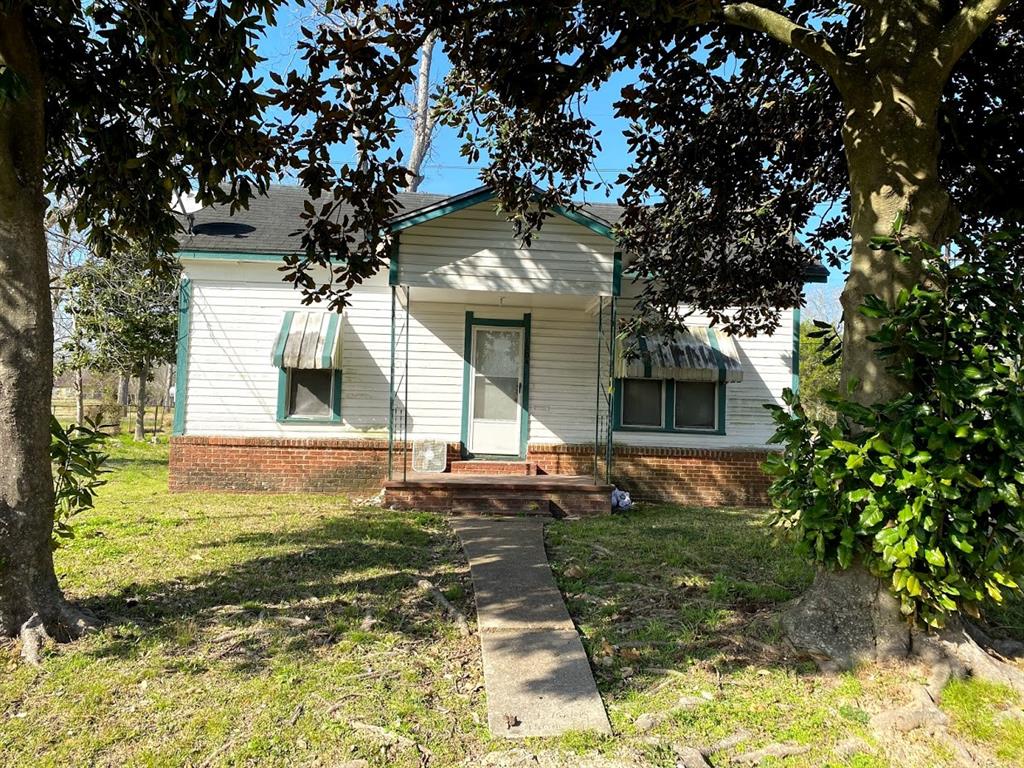 1504 Annie St  