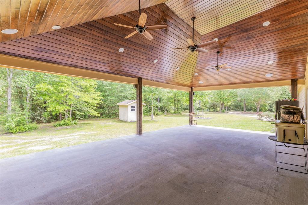 9945 N Walker Rd, CLEVELAND, TX 77328