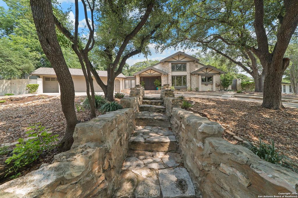 3121 Knight Robin Dr