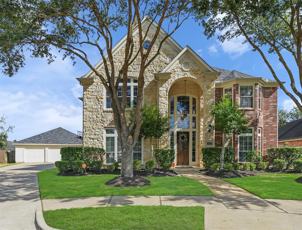 3926 Lake Hawkins Ln  